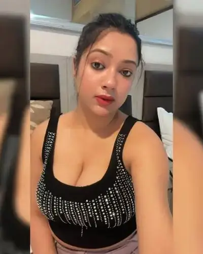Call Girls Service Pirawa